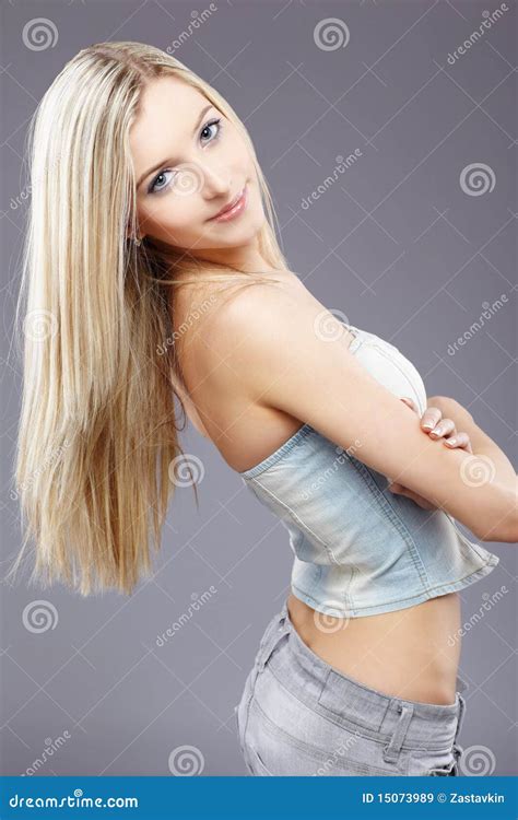Belle Fille Blonde Image Stock Image Du Gens Jeans