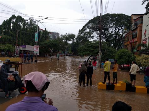 Bengaluru Saturday Downpour Flooded Streets Overflowing Lakes