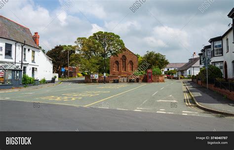 Parkgate, Wirral, Uk: Image & Photo (Free Trial) | Bigstock