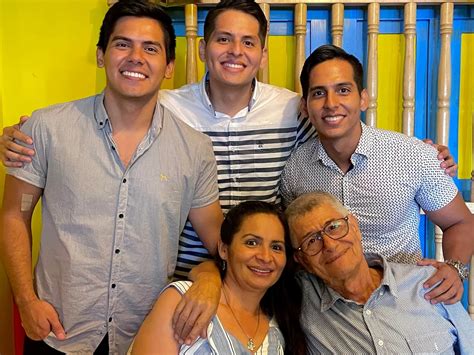 Soy Gay Y Llevo A Mi Familia A La Marcha Del Orgullo Para Ense Arles