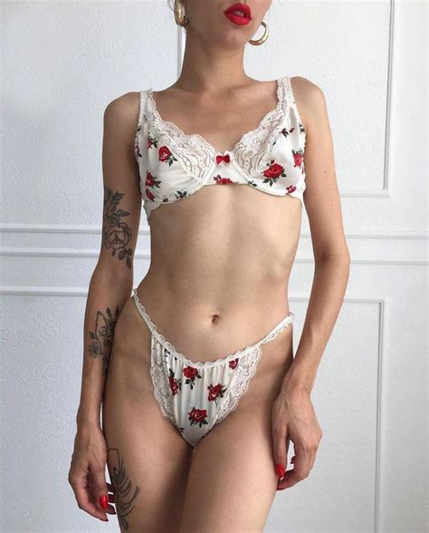 Stunning Vintage Lingerie Floral Set Vintage Floral Gem