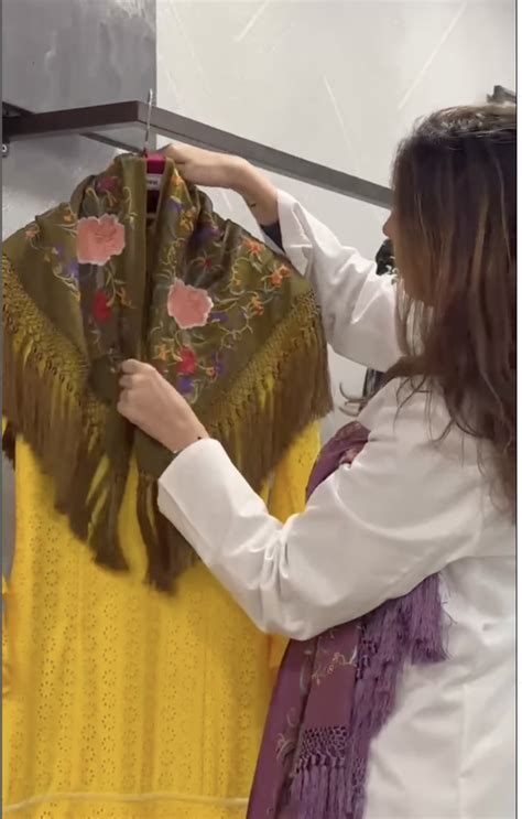 Lourdes Montes Da El Truco F Cil Para Combinar Trajes De Flamenca En La