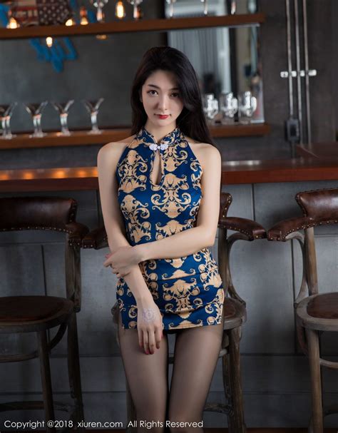 XIUREN No Xiao Reba Model Hot With Sexy Chinese Dress