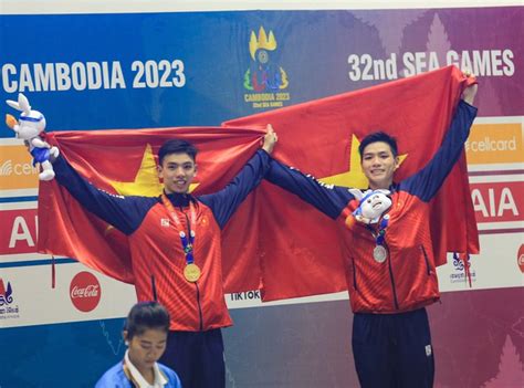Tuyển bơi Việt Nam hái vàng SEA Games hot boy Kim Sơn tiết lộ ý nghĩa hình xăm Olympic trên