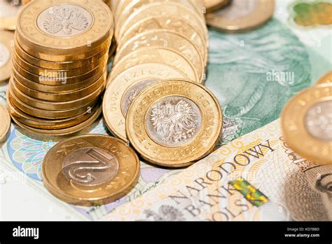 Polish banknotes, close-up Stock Photo - Alamy