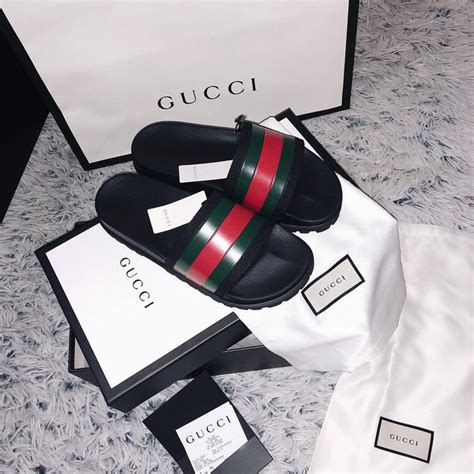 Club bạn trai hot girl Việt Toàn những gương mặt điển trai giàu có và cuộc sống ngập tràn đồ hiệu