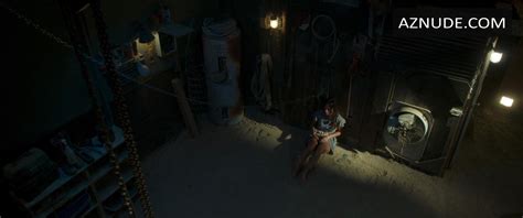 MIDNIGHT IN THE SWITCHGRASS NUDE SCENES AZNude