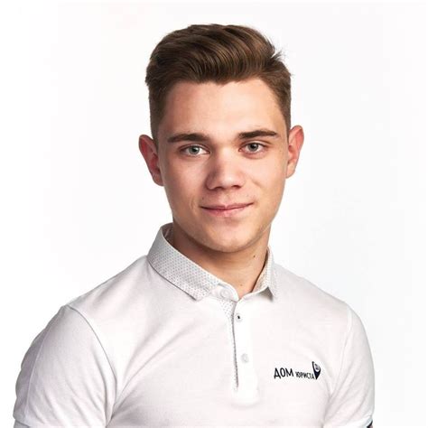 Nikita Smotrov – Medium