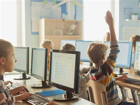 Novas tecnologias na educação cuidado redobrado