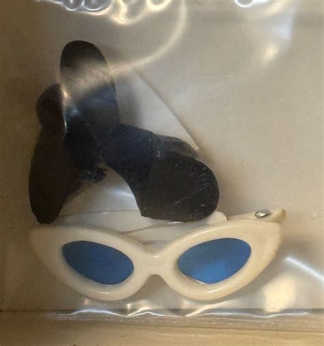 Vintage Blonde Ponytail Barbie Mint In Box Doll Peddlar