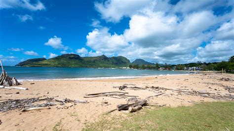 Kauai | Inexpensive Living at Kalapaki Beach - Hawaii Real Estate ...