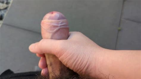 天气很好所以可以在外面玩得开心 Pornhub Gay