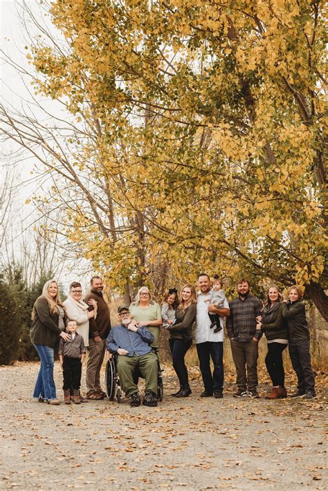 Leslie James's Memorial Photos