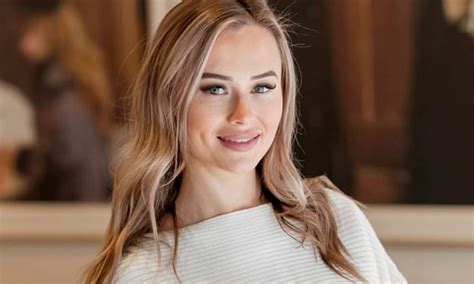 Hot Sexy Torry Hermann Bikini Pics