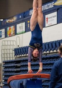 Kent State Gymnastics Vs Emu Dad Brag Photography