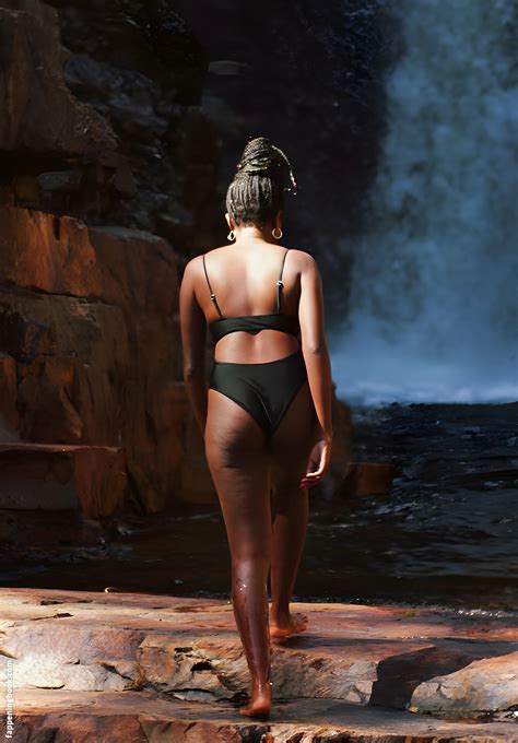 Sarah Aline Nude OnlyFans Leaks Fappening FappeningBook