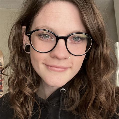 Mackenzie Adams Store Manager Zumiez Linkedin