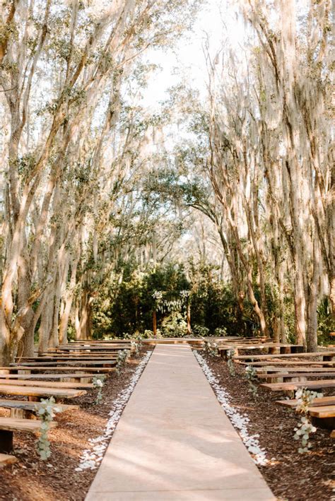 Enchanted Outdoor Greenery Wedding | Florida Rustic Barn Weddings