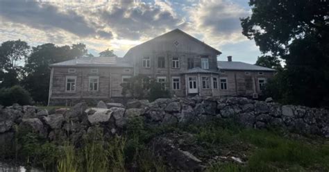 У покинутому будинку знайшли загадковий заповіт 164-річної давності (фото)