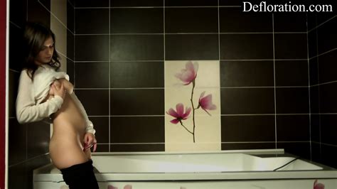 Hot Teen Tina Masturbates Tina Hot