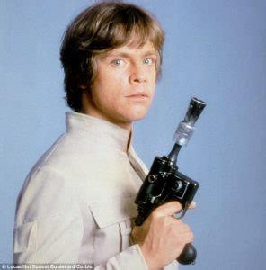 WAIT Is Luke Skywalker Gay Now Star Wars Actor Says THIS About His Characters Sexuality