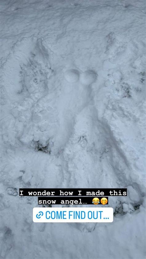 Boxer Ebanie Bridges Does A Naked Snow Angel Pics
