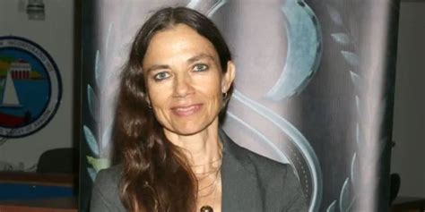 Justine Bateman's Refreshing Message on Aging