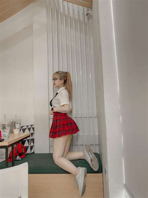 Ngắm nhìn ảnh Tiktoker Thùy Trang bikini dáng đẹp nhất