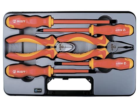 Набор инструментов для электрика, 6 предметов Aist 701106 - Мой Самострой!