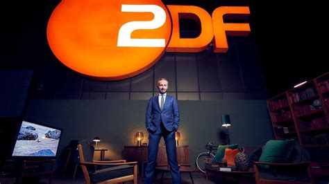 ZDF Magazin Royale Satireshow mit Jan Böhmermann im Porträt