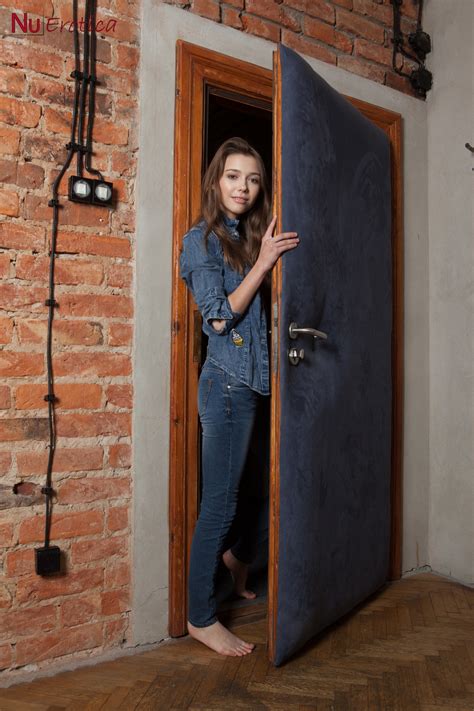 Mila Azul Blue Jean Babe Nuerotica Porn Pic