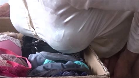 Cumshot In Box Of Color Bras Slow Motion Gay Porn XHamster