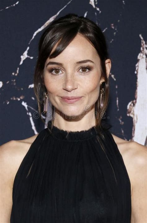Jocelin Donahue - Biography, Height & Life Story | Super Stars Bio