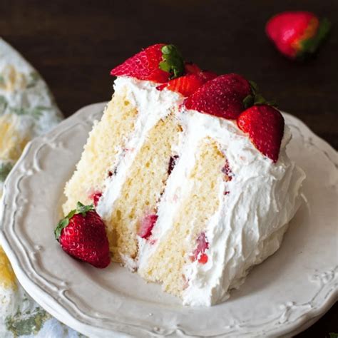Berry Vanilla Naked Cake Easy Delicious Recipe Recipe Maestro