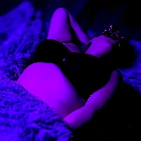 Sitting In Apple Pie Amateur Amateur Porn Feat Rose Steele Xhamster