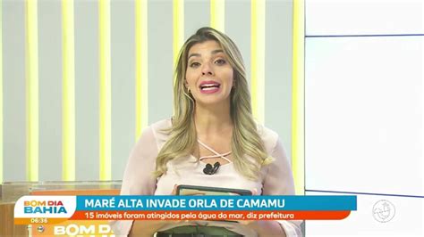 Maré alta invade orla de Camamu 15 casas foram atingidas pela água do