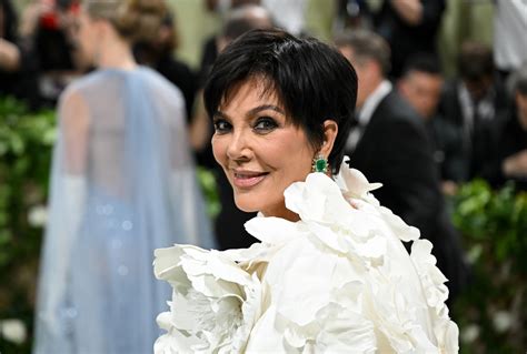 Kris Jenner 2024: The Ultimate Guide To The Matriarch Of The Kardashian