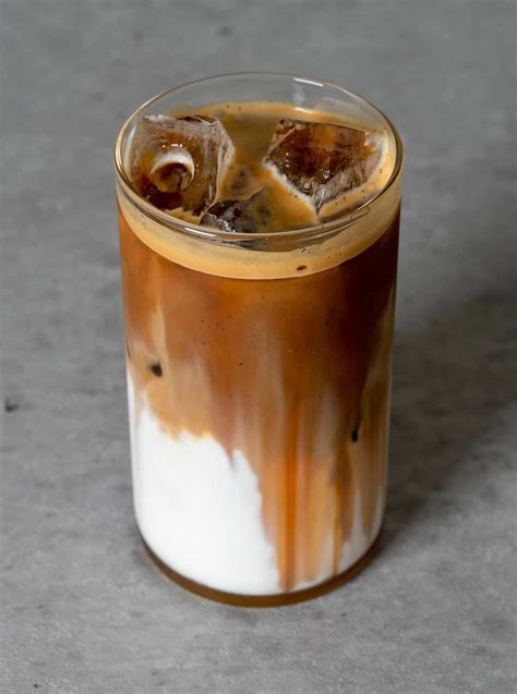 17 Best Iced Coffee Recipes - HowdyKitchen