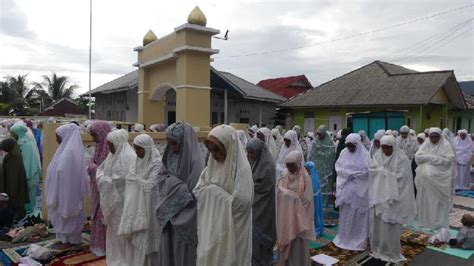 Warga Negei Wakal Rayakan Idul Fitri Lebih Awal Foto Tempo Co