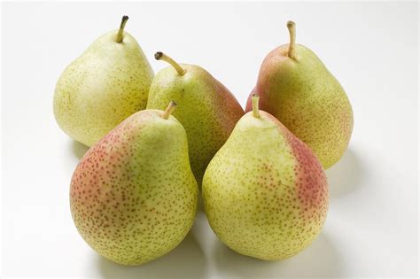 A Guide To Varieties Of Pears From Anjou To Williams