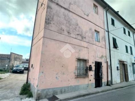 Vendita Terratetto Plurifamiliare In Via IV Novembre 251 Cascina Da