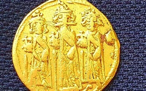 В Ізраїлі знайшли золоту монету, якій близько 1 500 років | Історична ...