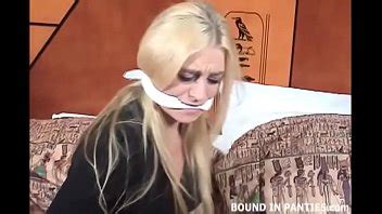 La mantenemos como rehén en una habitación de hotel XVIDEOS