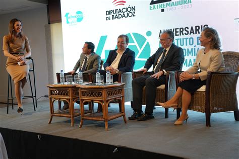 El Foro Evolución Extremadura analiza el desarrollo de la fusión de