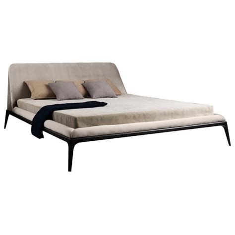 Модная дизайнерская кровать: Кровать с мягким изголовьем двуспальная ...