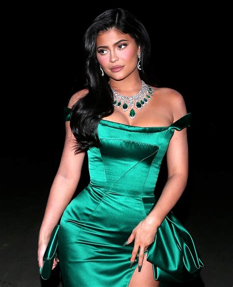 Kylie Jenner Sexy Green Dress Hot Celebs Home