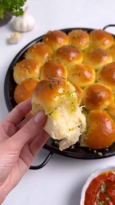 Сырные чесночные булочки 🧀 ⁣⁣⁣ | Receitas, Receitas saborosas, Receitas ...