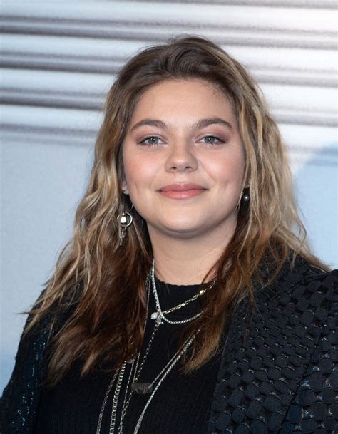 Louane Sa Dernière Photo Sur Instagram Inquiète Ses Fans Elle