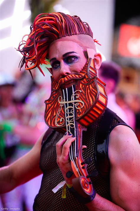 Velvet - Gumicukor - Gigi Gorgeous mellbimbót villantott a bécsi bálon