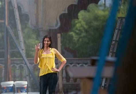 Naked Sonam Kapoor In I Hate Luv Storys